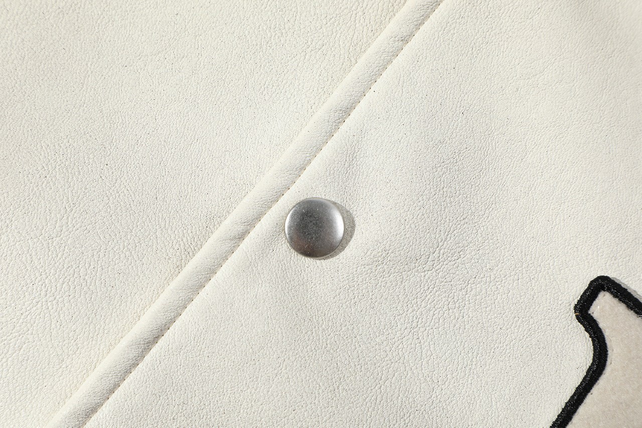 PRADA 普拉达 做旧擦脏字母logo皮衣外套 棒球服 夹克 长袖 象牙白 黑色 UPW518-15Y0-F0304-S-OOO