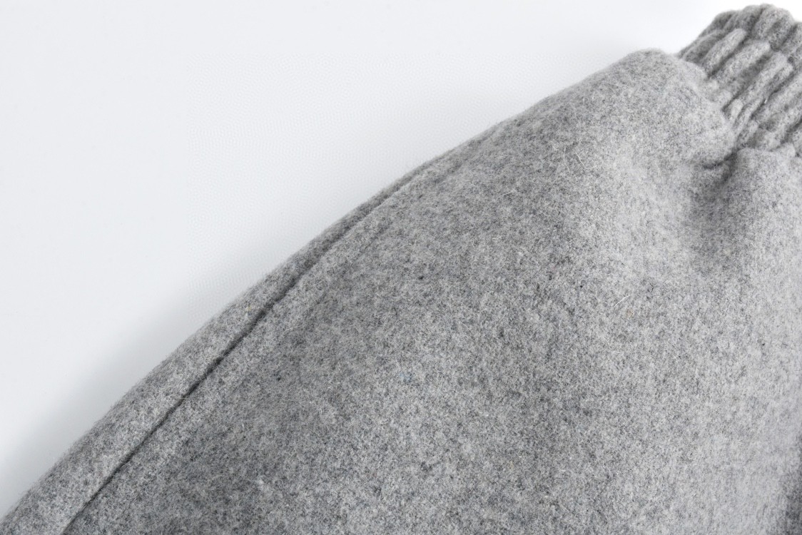 LOUIS VUITTON FW24 路易威登 字母铁标羊毛长裤 休闲裤 裤子 灰色