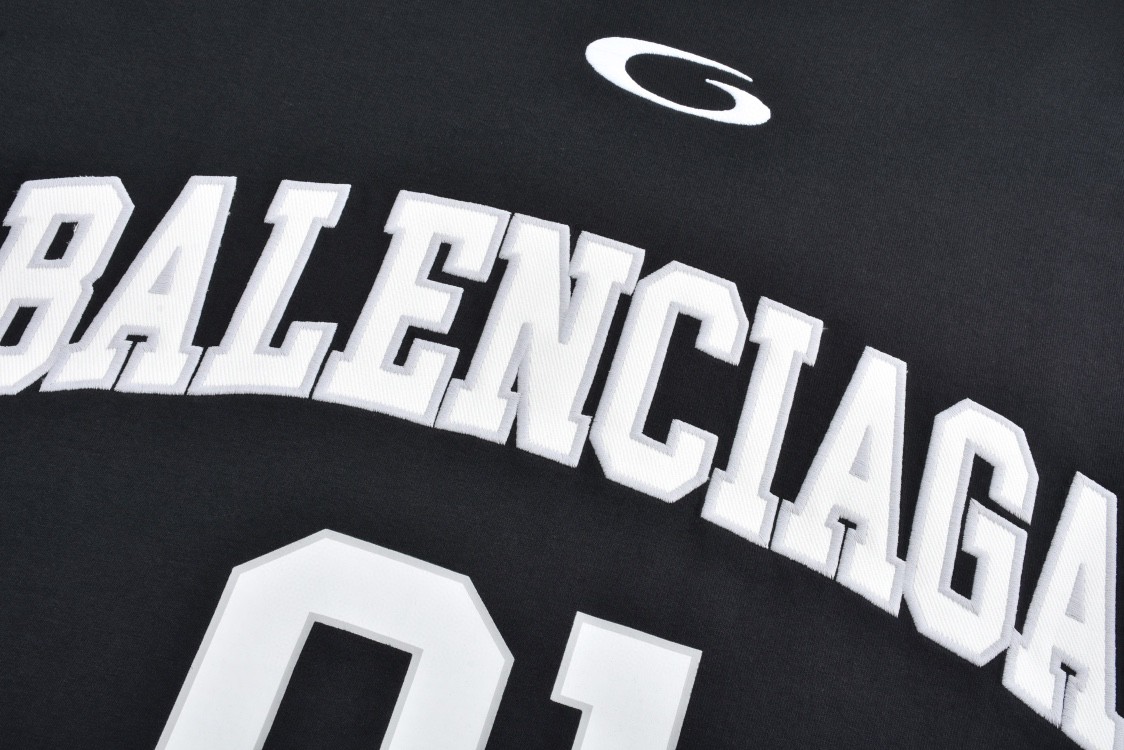 Balenciaga 巴黎世家 字母logo篮球01号印花T恤 长袖 黑色