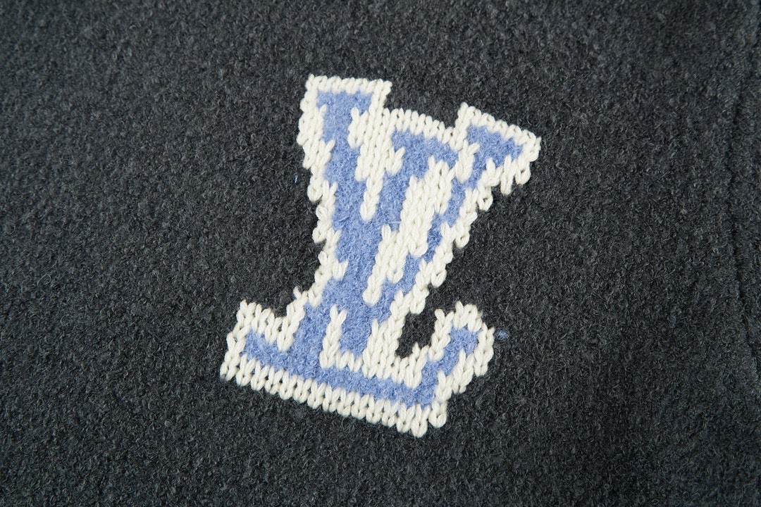 LOUIS VUITTON 路易威登 纯色字母logo印花圆领毛衣 长袖 深灰色 1AGJH7