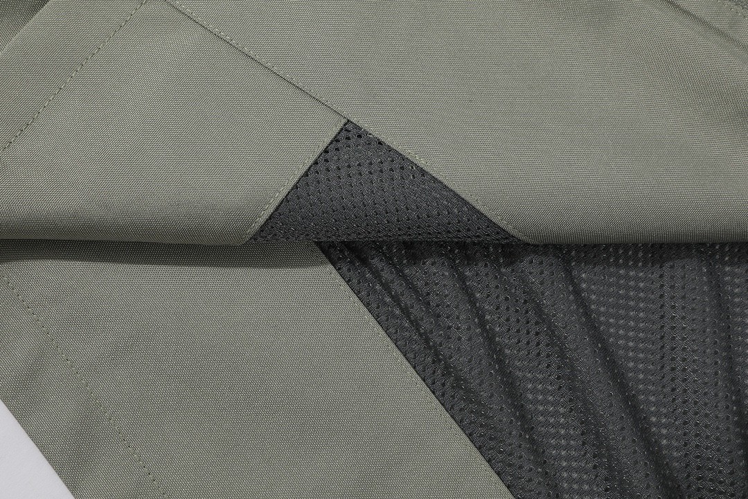 MIU MIU 缪缪 logo字母徽标羊羔毛领拉链冲锋衣 夹克 外套 长袖 白色 钢灰色 ML1093-15RF-F0009-S-OOO