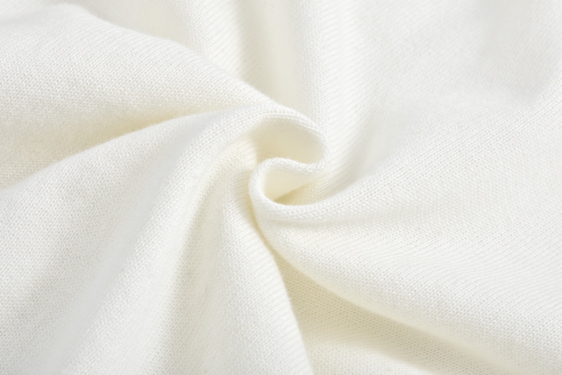 LOUIS VUITTON 路易威登 蛇年丝带毛织圆领短袖 T恤 白色 1AGJTU