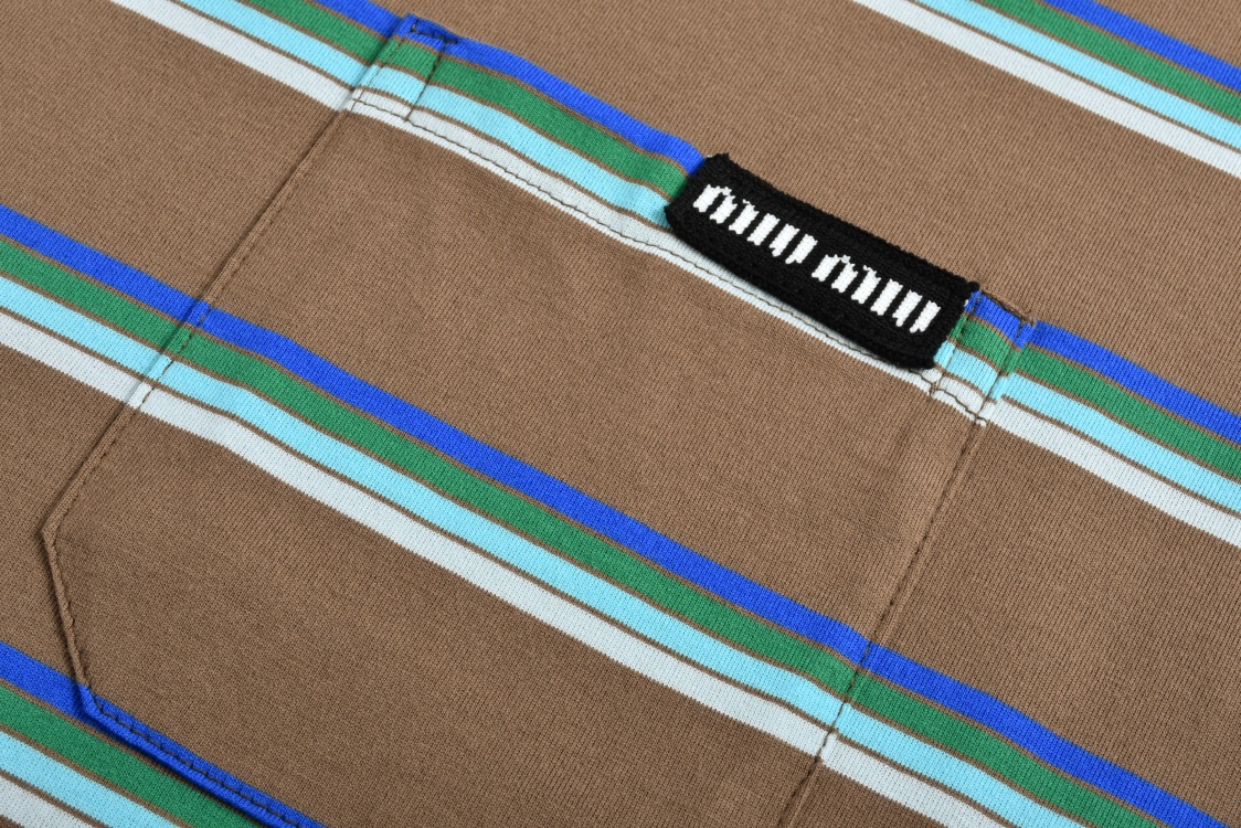 MIU MIU 拼色条纹字母logo徽标圆领短袖 T恤 夏季 咖色 绿色 MJN537-14RT-F03SN-S-OOO