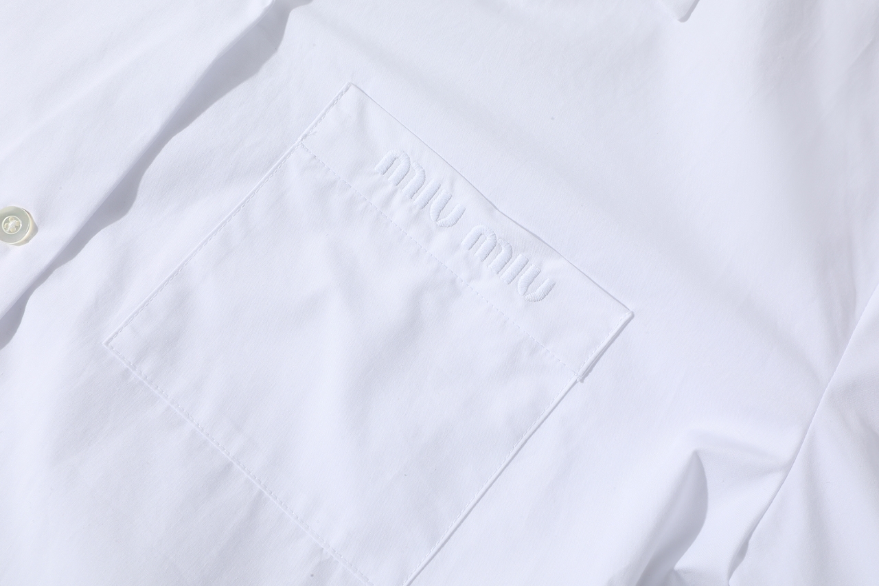 MIU MIU 缪缪 刺绣字母logo单排扣衬衫 长袖 蓝色 白色 MK1884-15UL-F0013-S-OOO