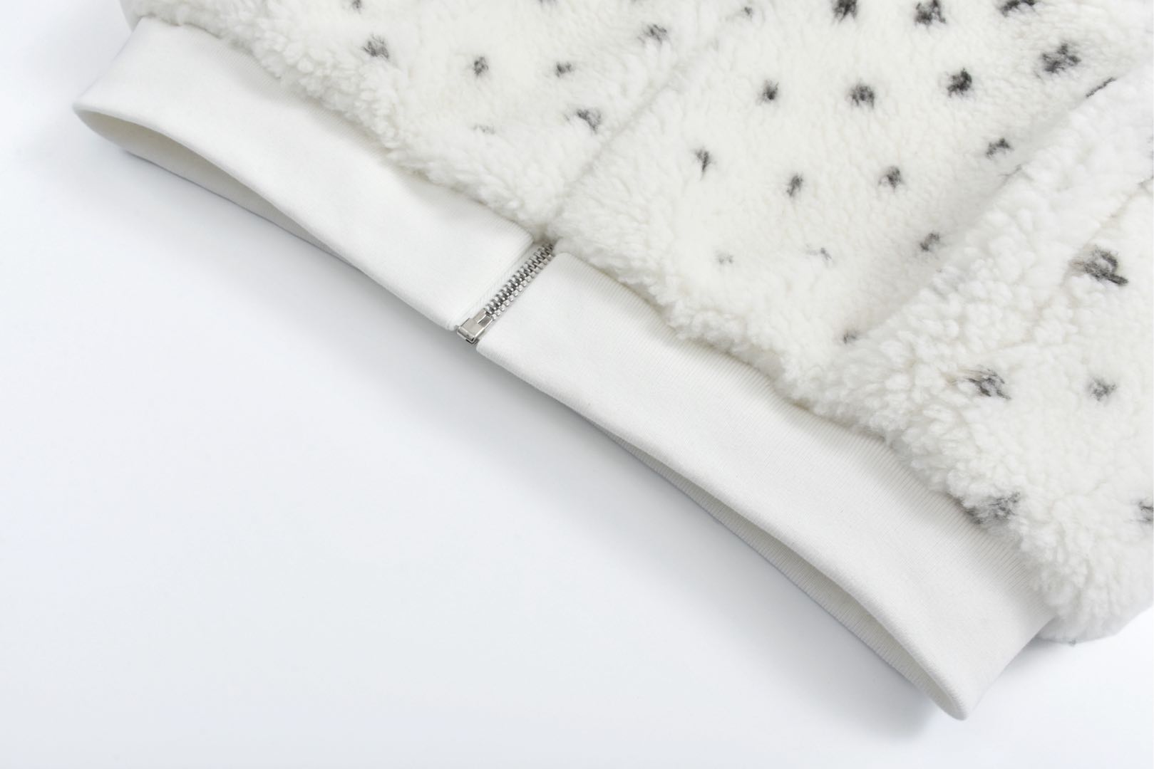 LOUIS VUITTON 路易威登 渐变泰迪羊羔毛拉链立领夹克 外套 长袖 白色 