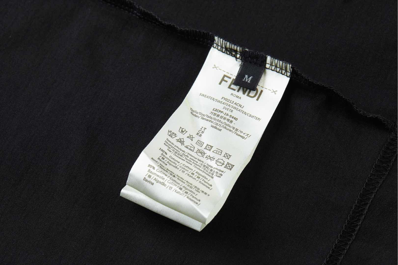 FENDI 芬迪 烫金字母logo圆领T恤 短袖 上衣 黑色 FY0936ATLGF1QYF