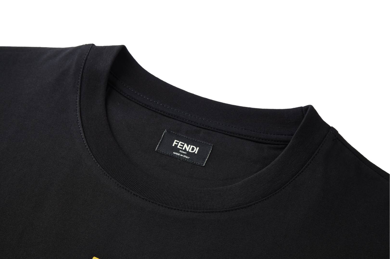 FENDI 芬迪 烫金字母logo圆领T恤 短袖 上衣 黑色 FY0936ATLGF1QYF