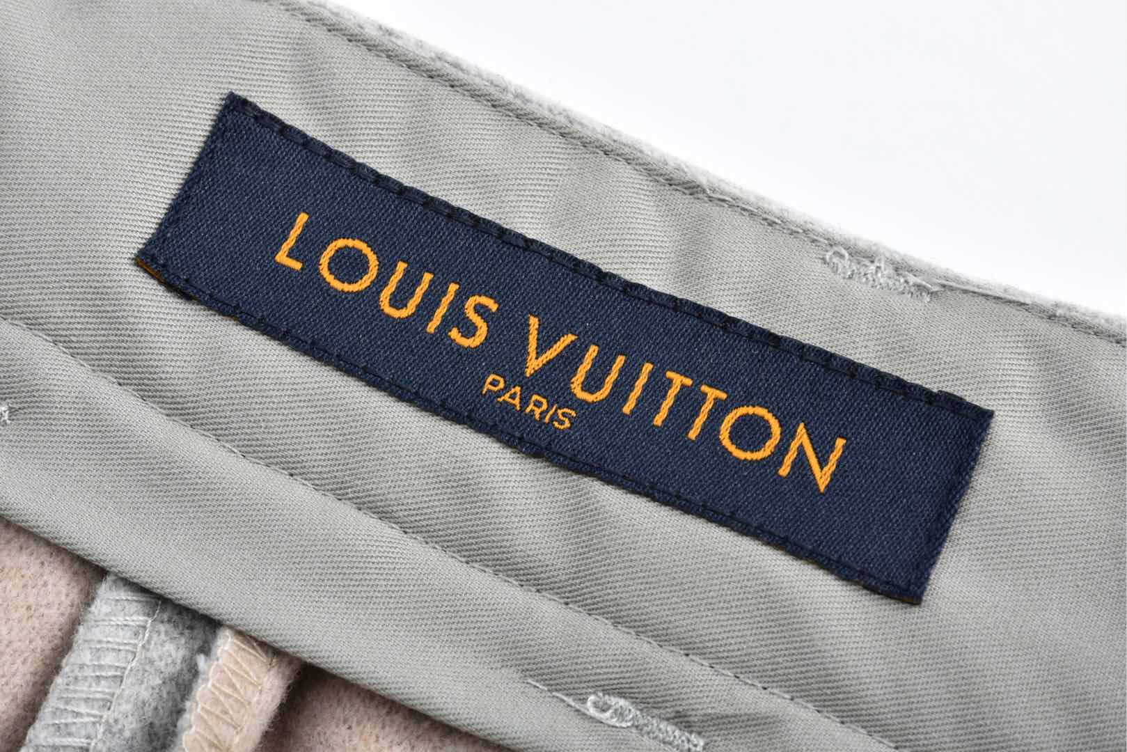 LOUIS VUITTON FW24 路易威登 纯色徽标羊毛长裤 休闲裤 裤子 灰色 1AGJLJ
