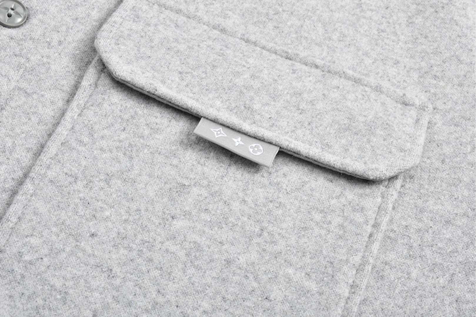 LOUIS VUITTON 路易威登 徽标羊毛工装夹克 外套 灰蓝色 1AGJOG