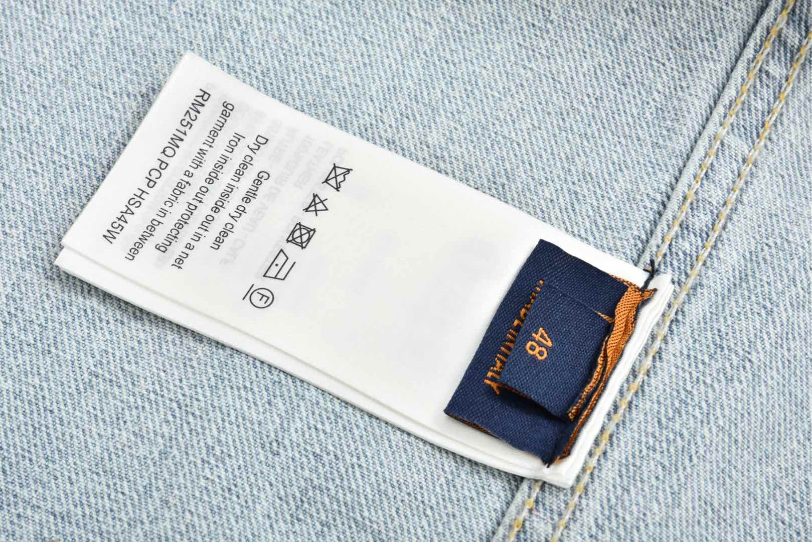 LOUIS VUITTON 路易威登 口袋绣花logo牛仔外套 牛仔衣 上衣 夹克 外套 蓝色 1AGINX