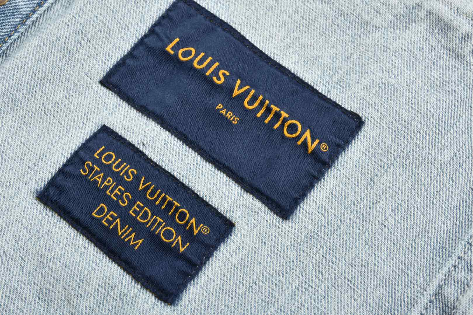 LOUIS VUITTON 路易威登 口袋绣花logo牛仔外套 牛仔衣 上衣 夹克 外套 蓝色 1AGINX