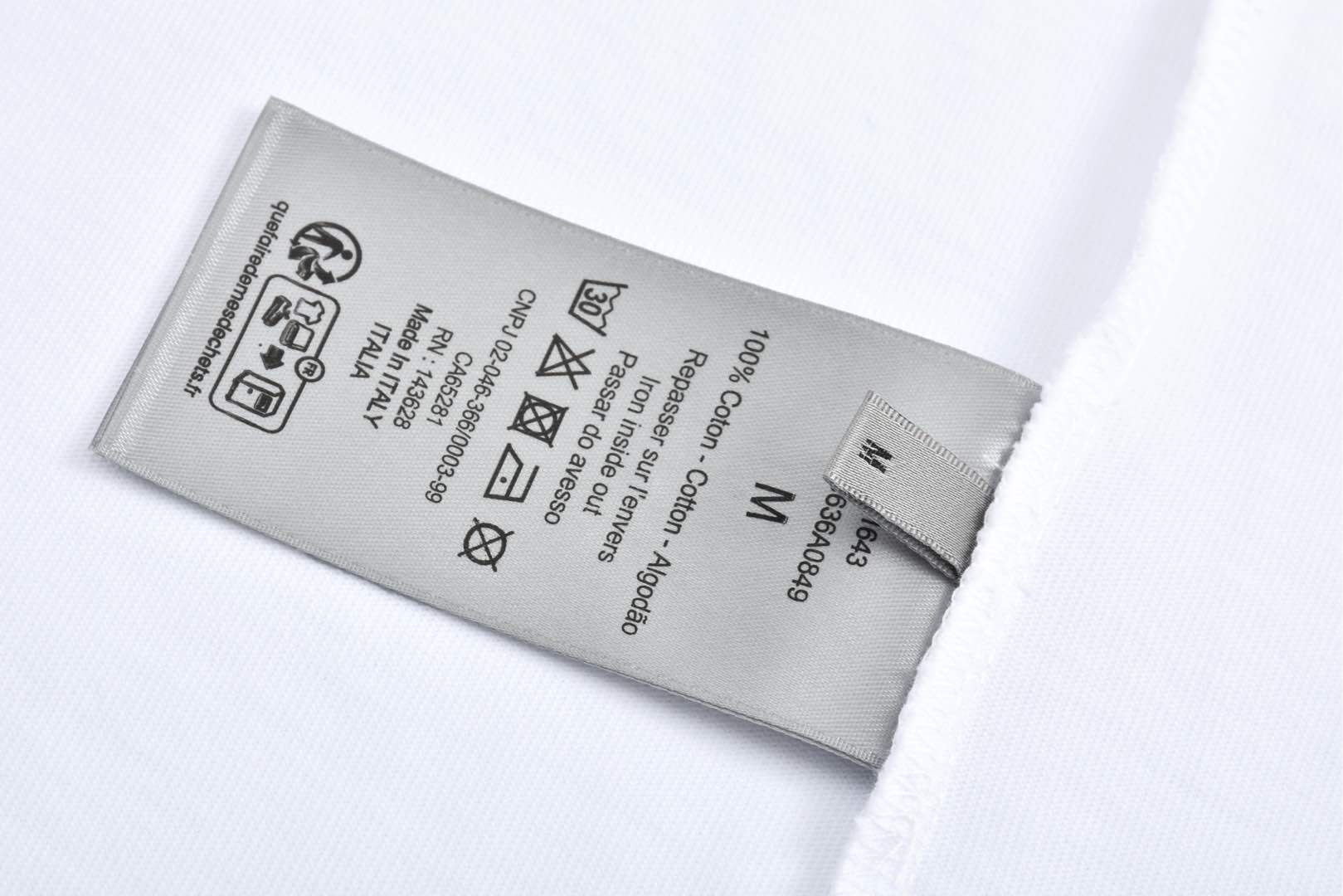 DIOR 迪奥 Kaws 25SS 联名蛇年刺绣图案短袖 圆领 T恤 夏季 白色 黑色 513J696F0554-C084