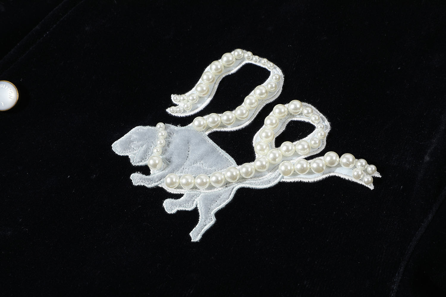 LOUIS VUITTON 路易威登 丝绒珍珠绣花棒球服 夹克 外套 黑色 1AGIMF