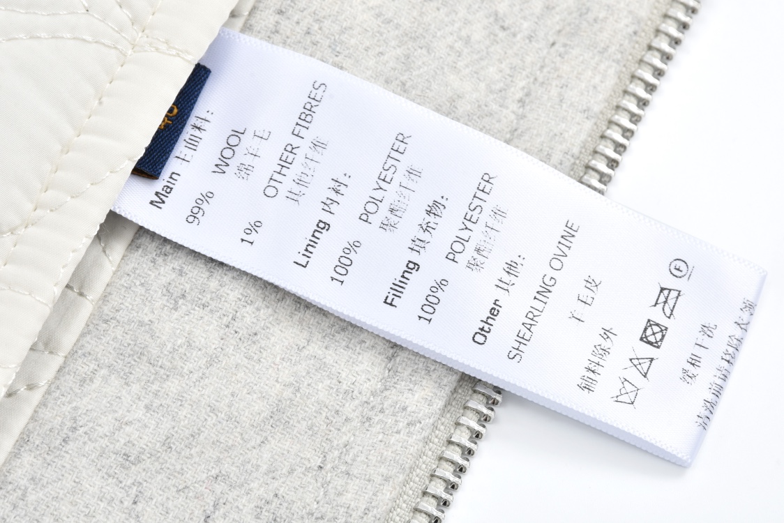 LOUIS VUITTON 路易威登 SKI滑雪系列 徽标翻领毛呢拉链夹克 外套 灰色 1AGIRV 米白色