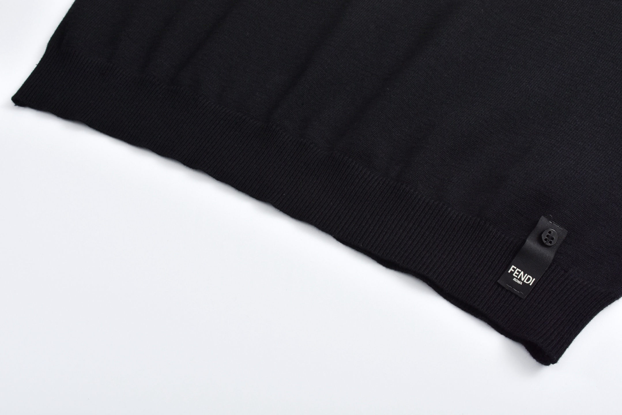 FENDI 芬迪 双F字母logo压花针织Polo衫 T恤 短袖 上衣 黑色 灰色