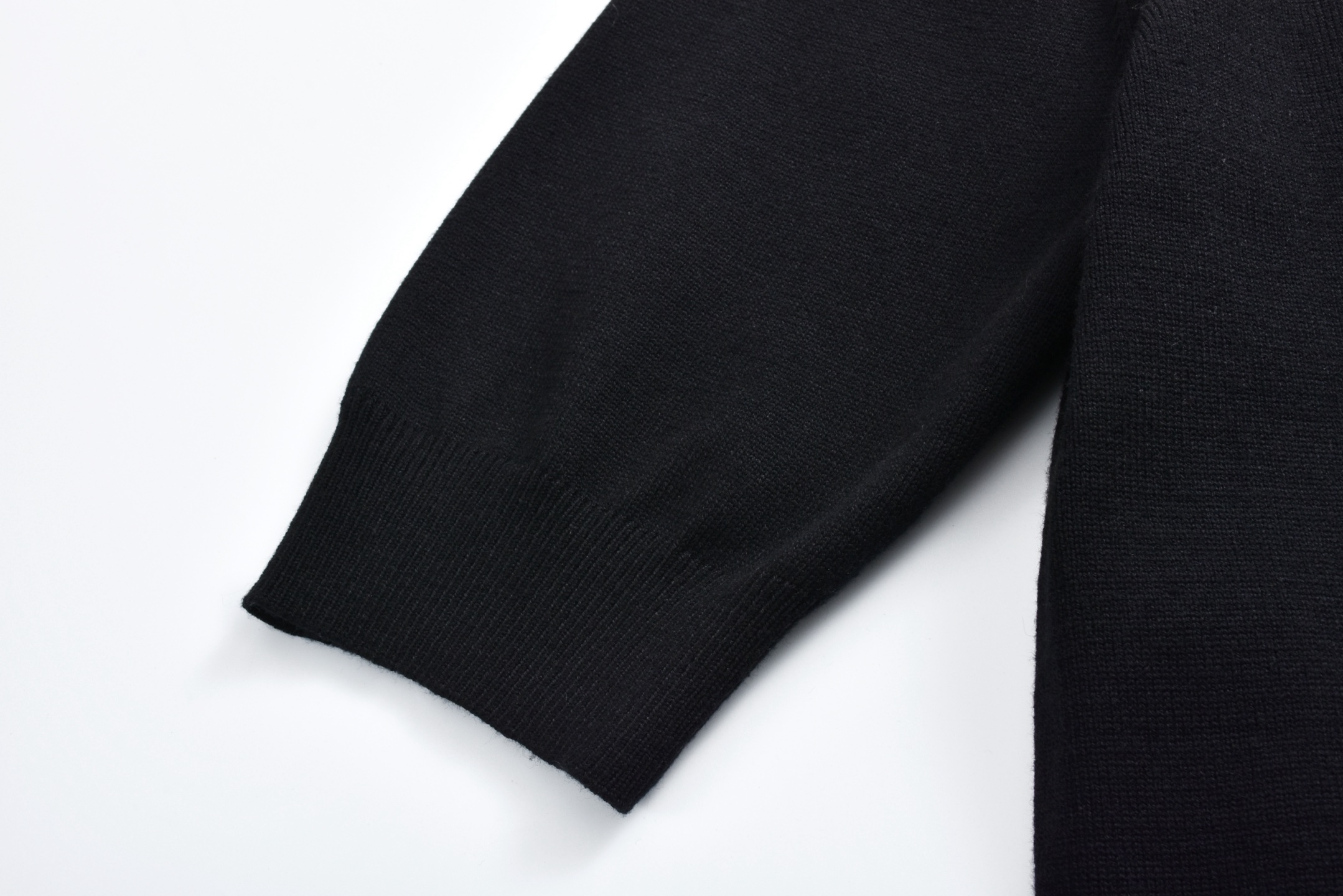 FENDI 芬迪 双F字母logo压花针织Polo衫 T恤 短袖 上衣 黑色 灰色