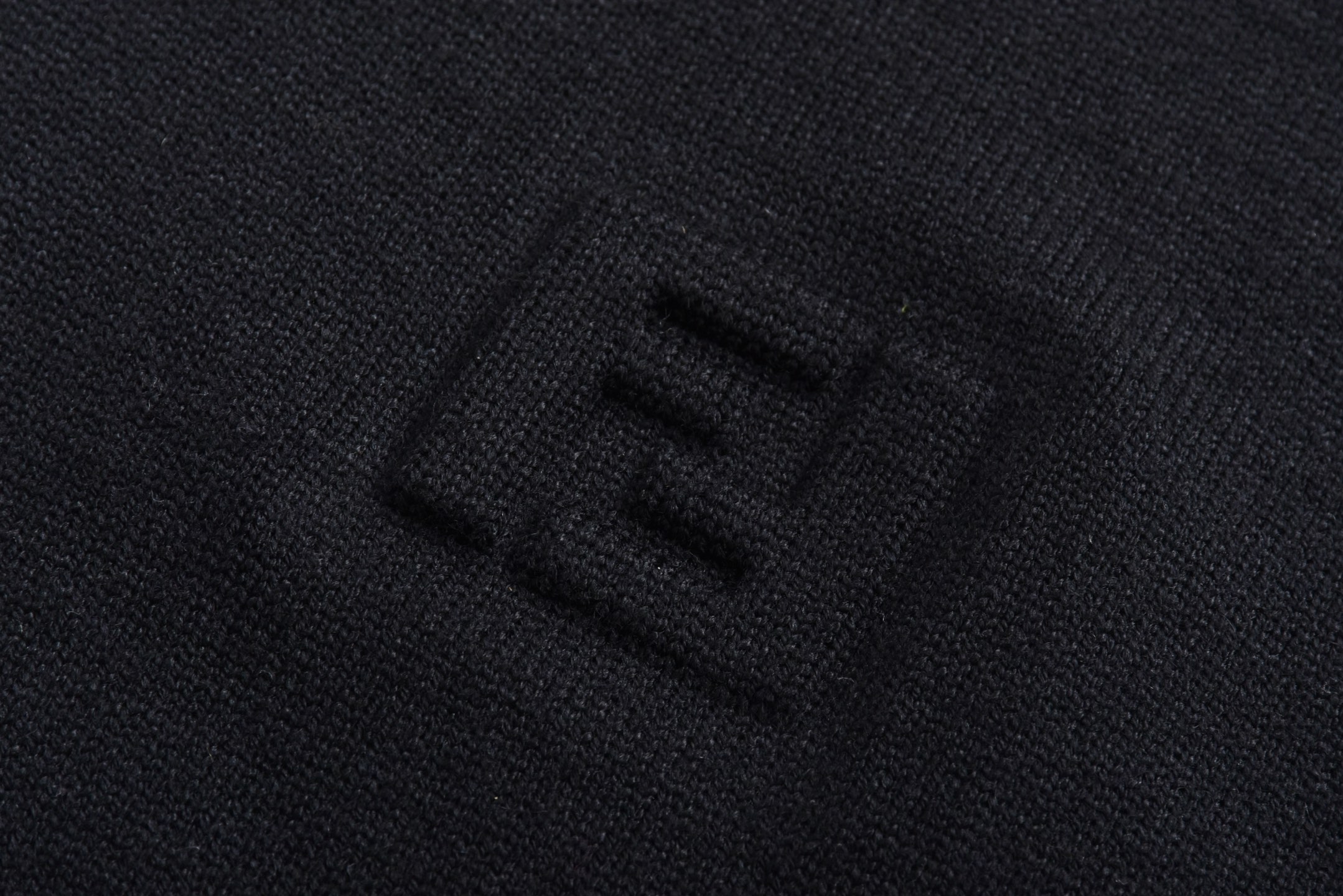 FENDI 芬迪 双F字母logo压花针织Polo衫 T恤 短袖 上衣 黑色 灰色