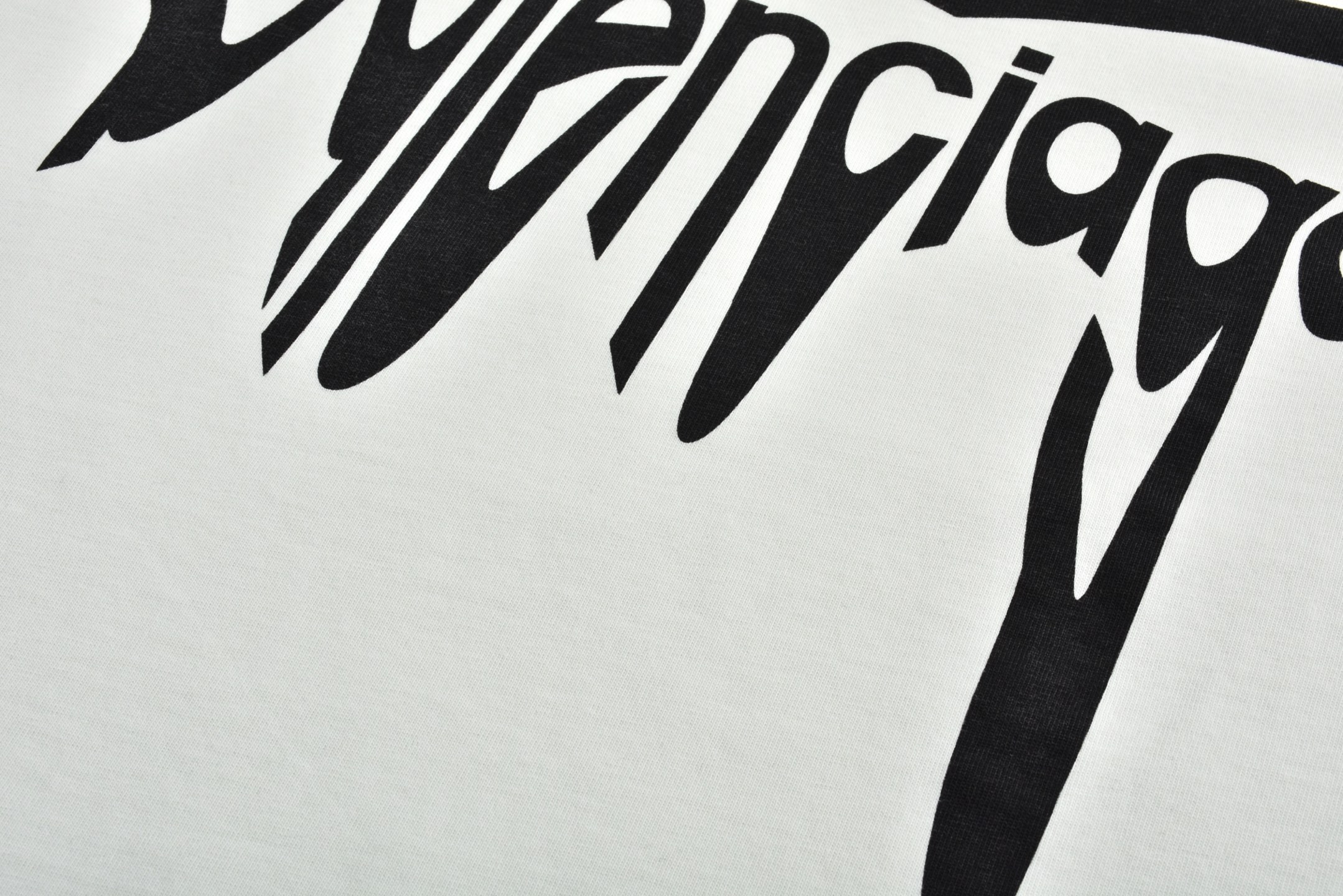 Balenciaga 巴黎世家 融化字母logo印花圆领短袖 T恤 夏季 白色 黑色 荧光绿 787349TRVS89081