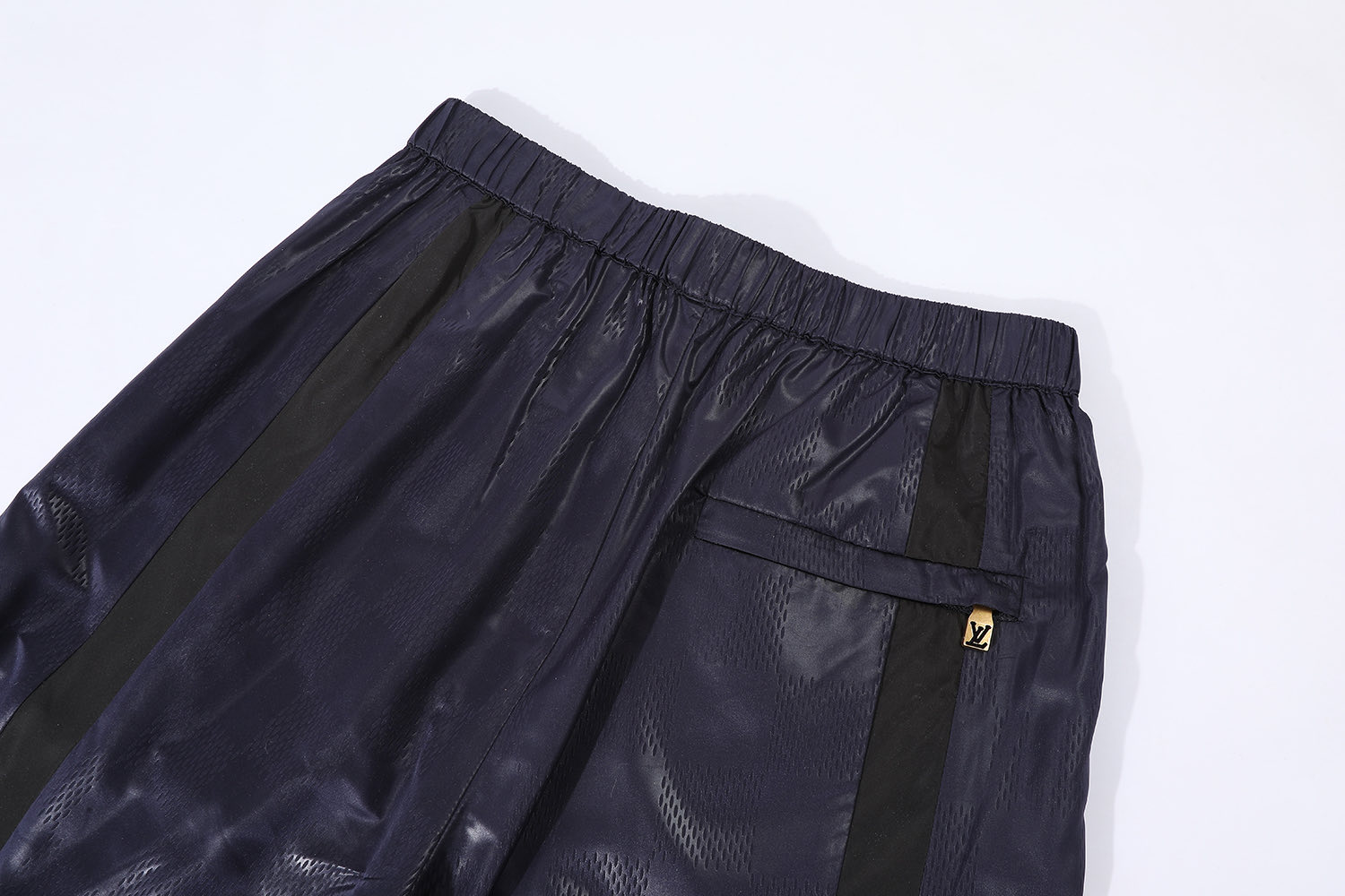 LOUIS VUITTON FW24 路易威登 暗纹棋盘格松紧腰运动裤 休闲裤 裤子 长裤 1AGJKS