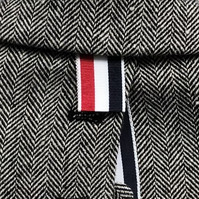 THOM BROWNE 背部纽扣开衩款斜纹西装外套 长袖 女款 