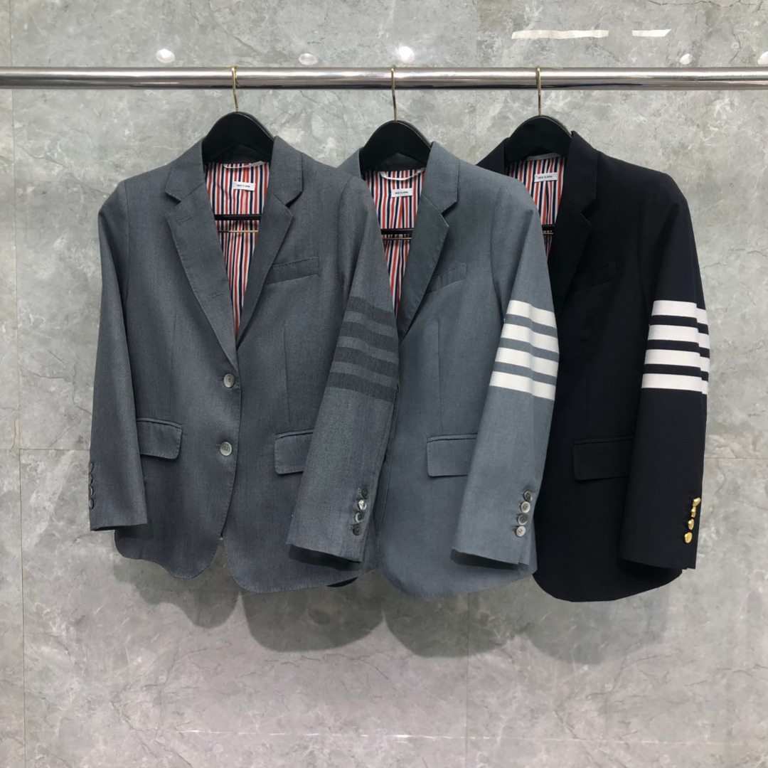 THOM BROWNE 经典四杠西装外套 长袖 女款 深灰色 藏青色 浅灰色