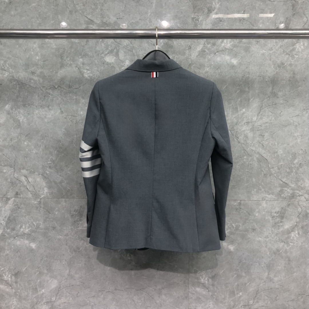 THOM BROWNE 经典四杠西装外套 长袖 女款 深灰色 藏青色 浅灰色