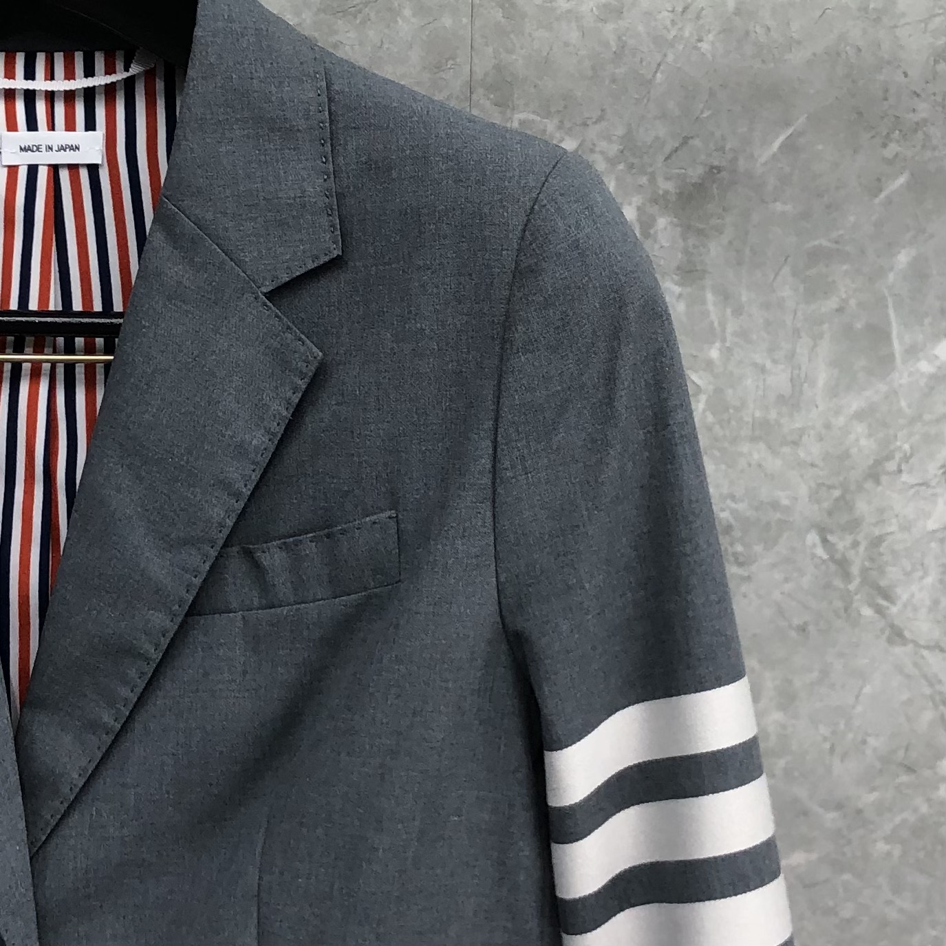 THOM BROWNE 经典四杠西装外套 长袖 女款 深灰色 藏青色 浅灰色