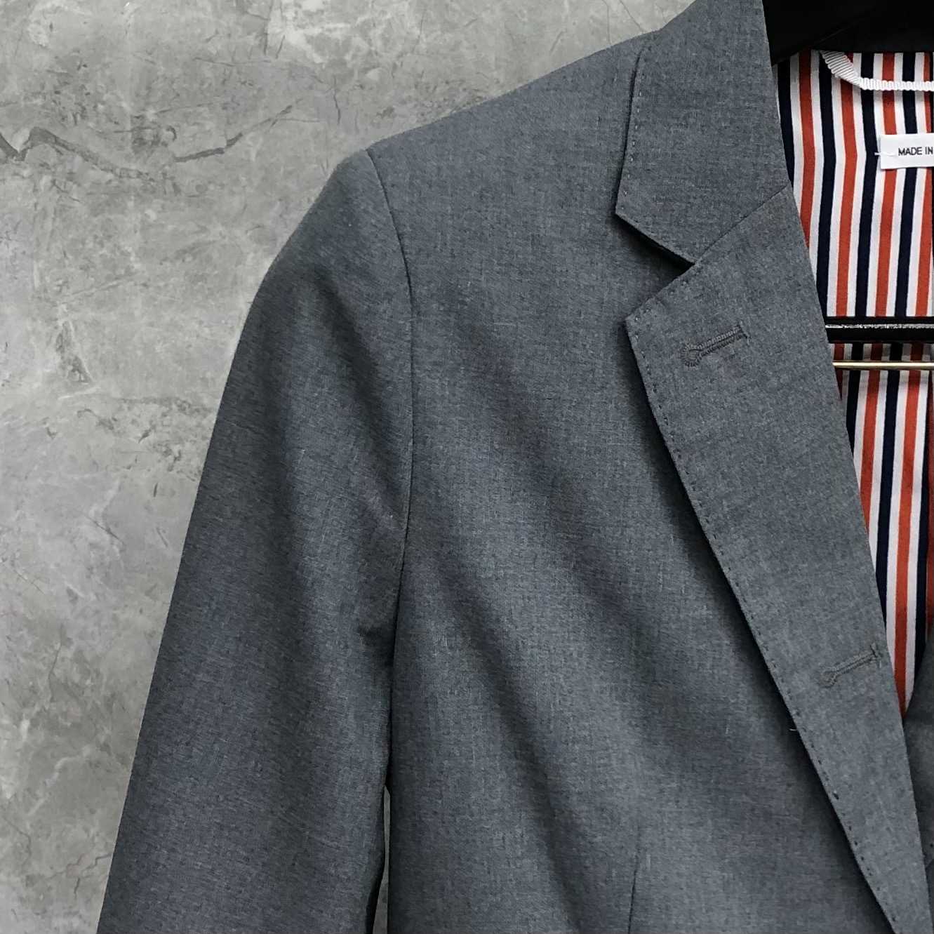 THOM BROWNE 经典四杠西装外套 长袖 女款 深灰色 藏青色 浅灰色