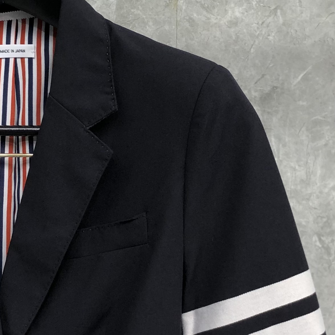 THOM BROWNE 经典四杠西装外套 长袖 女款 深灰色 藏青色 浅灰色