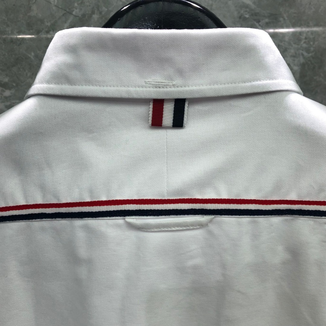 THOM BROWNE 袖口后幅过肩织带单排扣衬衫 外套 长袖 白色