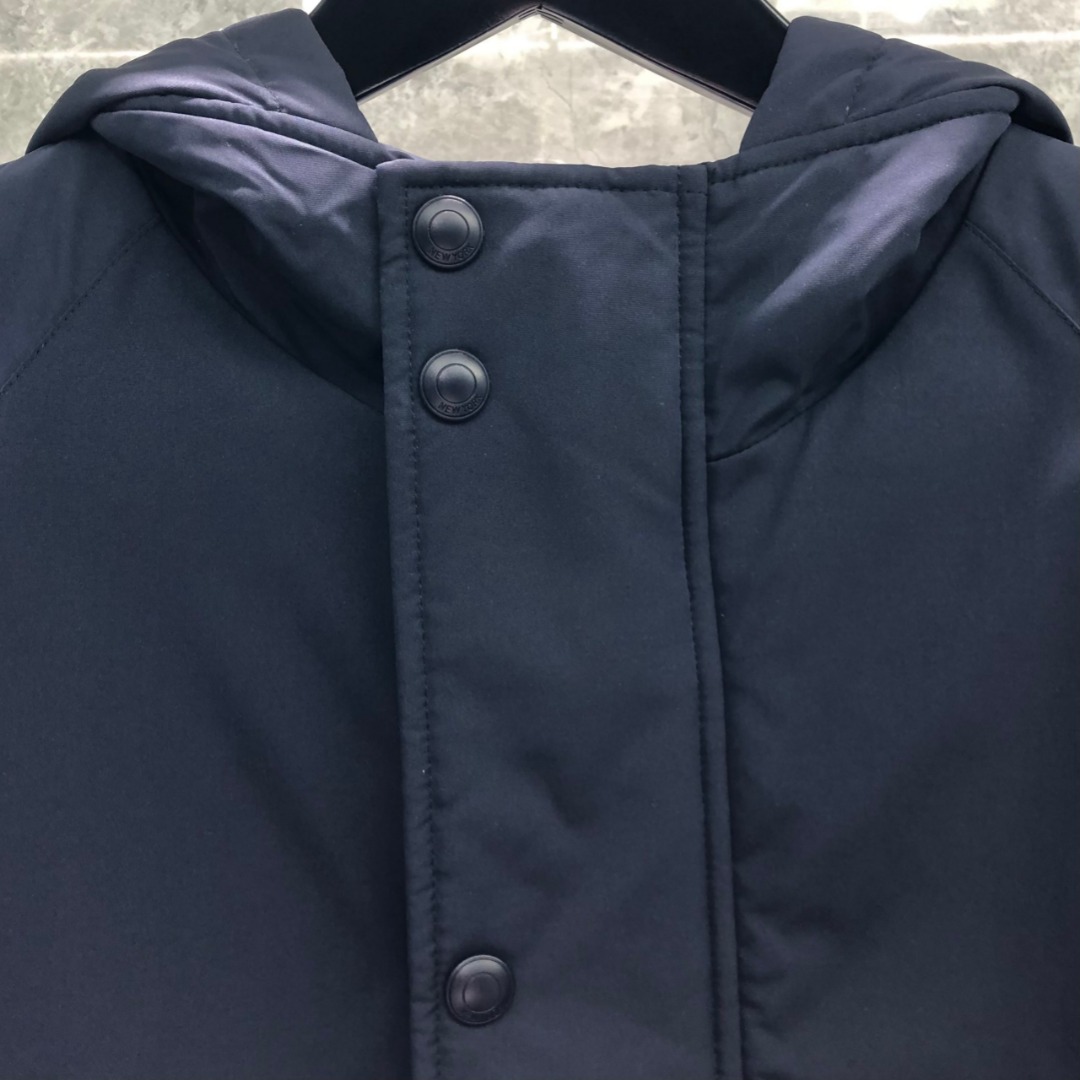 THOM BROWNE 白色四条杠连帽拉链羽绒服 派克服 外套 夹克 长袖 灰色 海军蓝 MOD072X-07259-415