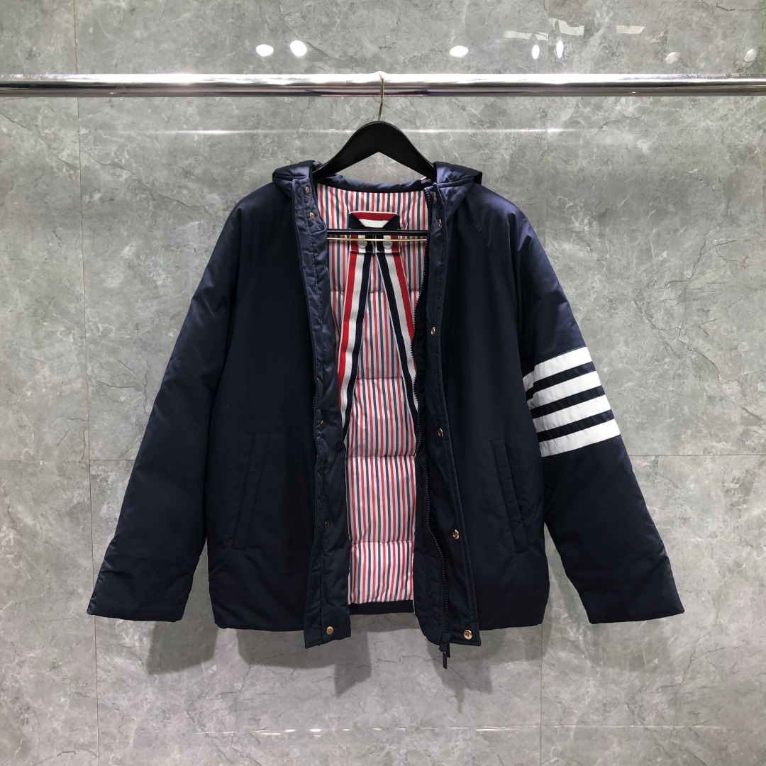 THOM BROWNE 白色四条杠连帽拉链羽绒服 派克服 外套 夹克 长袖 灰色 海军蓝 MOD072X-07259-415