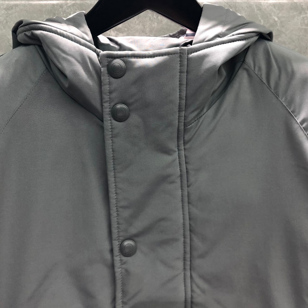 THOM BROWNE 白色四条杠连帽拉链羽绒服 派克服 外套 夹克 长袖 灰色 海军蓝 MOD072X-07259-415