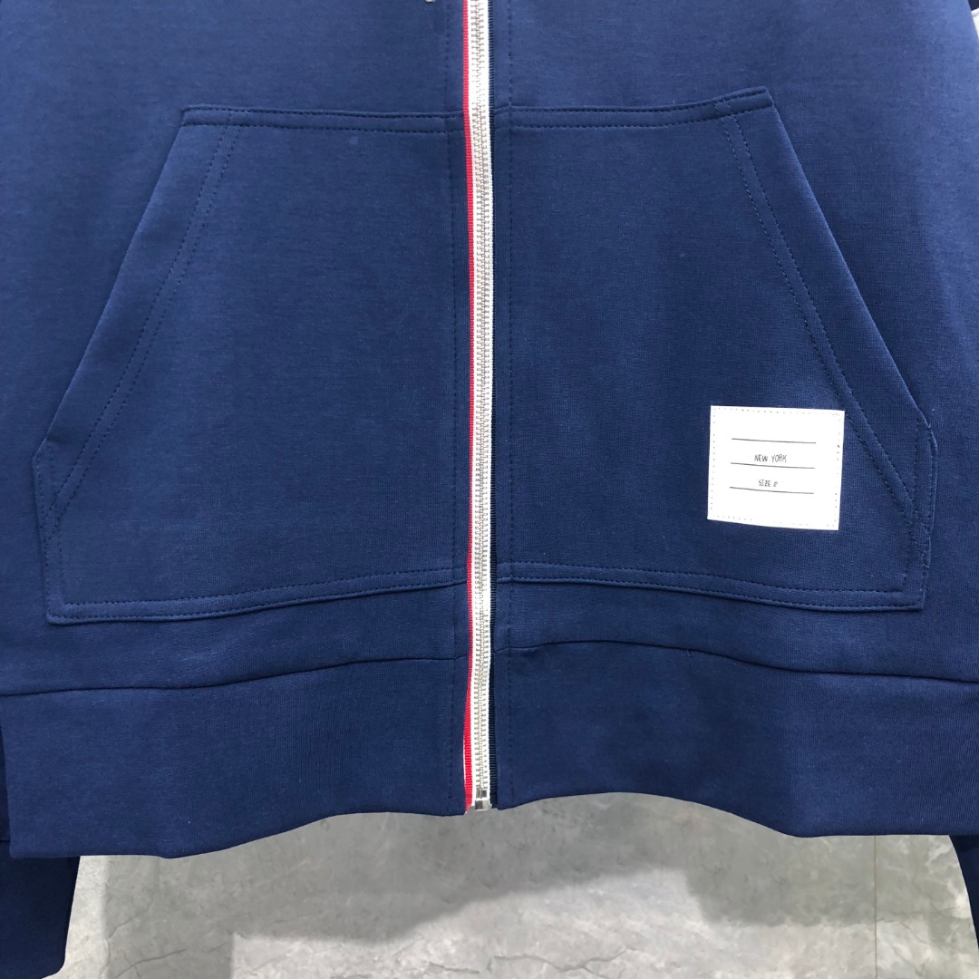 THOM BROWNE 白色四杠小狗印花拉链连帽卫衣 开衫 外套 长袖 天蓝色 灰色 杏色 卡其色 黄色 湖水蓝 军绿色 深蓝色