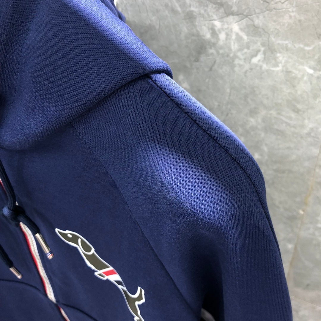 THOM BROWNE 白色四杠小狗印花拉链连帽卫衣 开衫 外套 长袖 天蓝色 灰色 杏色 卡其色 黄色 湖水蓝 军绿色 深蓝色