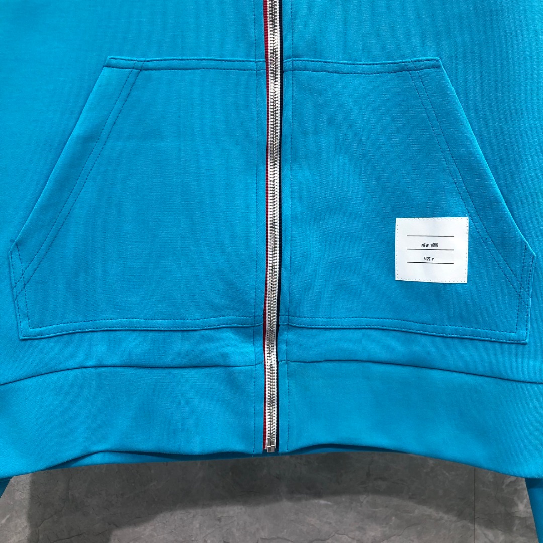 THOM BROWNE 白色四杠小狗印花拉链连帽卫衣 开衫 外套 长袖 天蓝色 灰色 杏色 卡其色 黄色 湖水蓝 军绿色 深蓝色