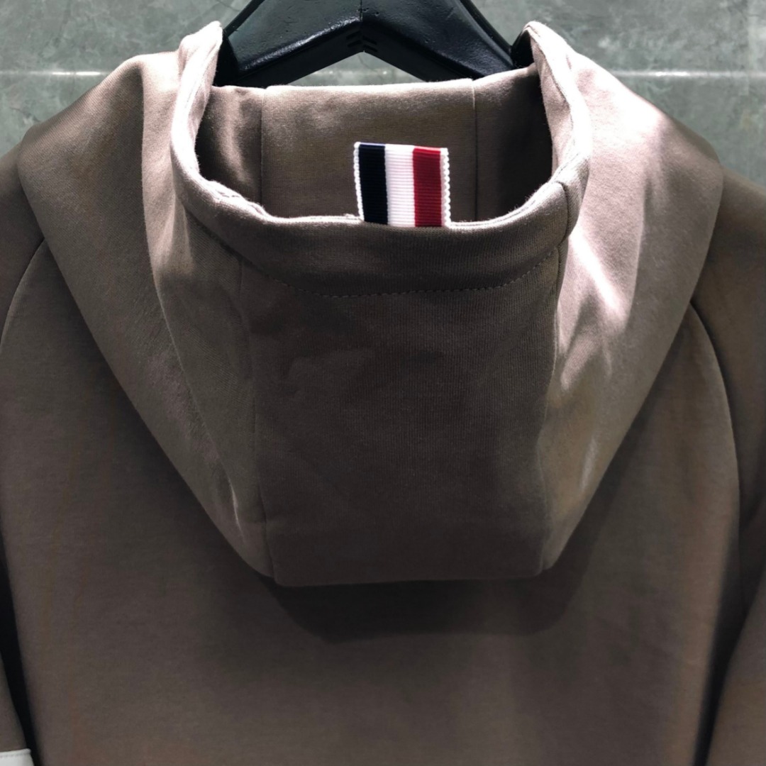 THOM BROWNE 白色四杠小狗印花拉链连帽卫衣 开衫 外套 长袖 天蓝色 灰色 杏色 卡其色 黄色 湖水蓝 军绿色 深蓝色