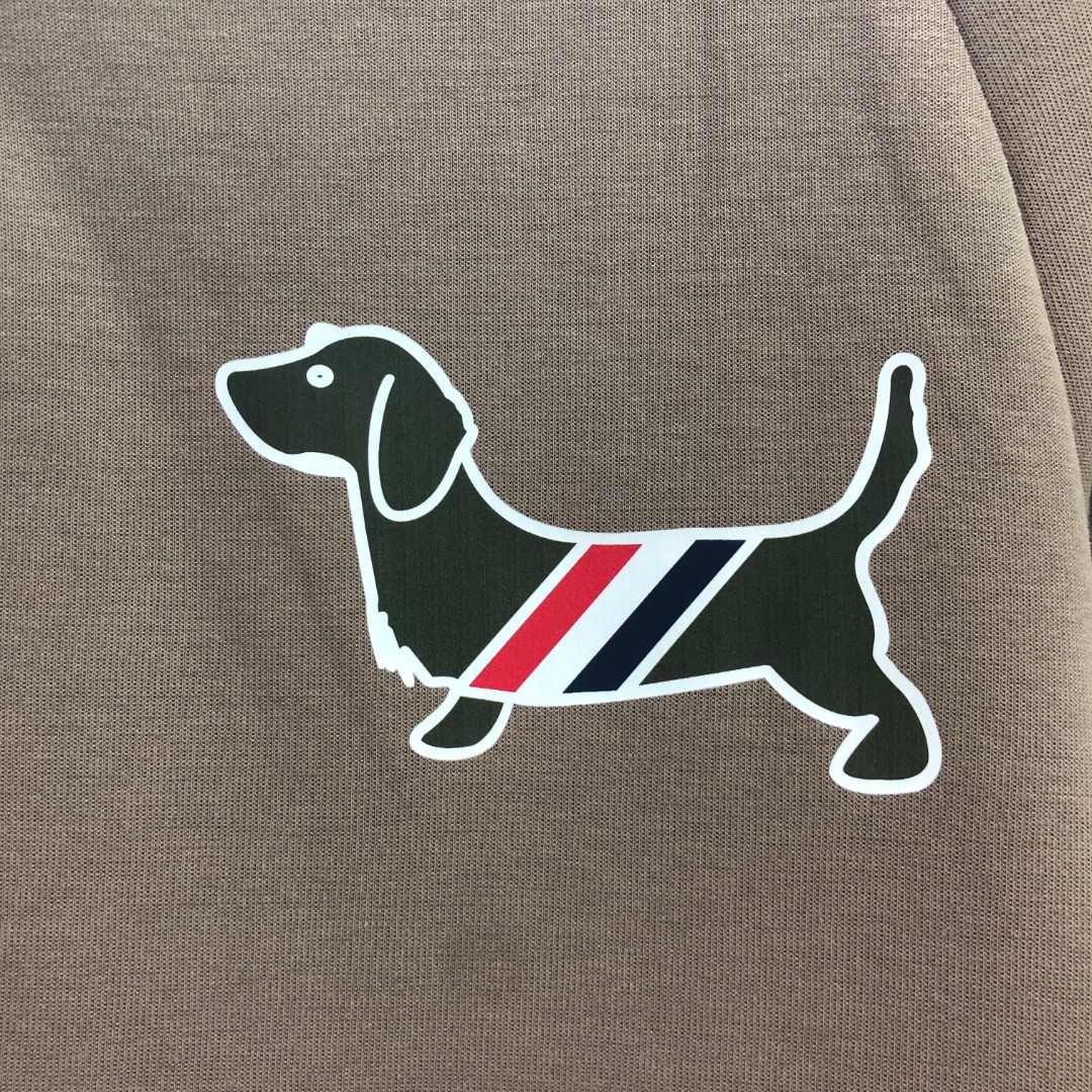 THOM BROWNE 白色四杠小狗印花拉链连帽卫衣 开衫 外套 长袖 天蓝色 灰色 杏色 卡其色 黄色 湖水蓝 军绿色 深蓝色