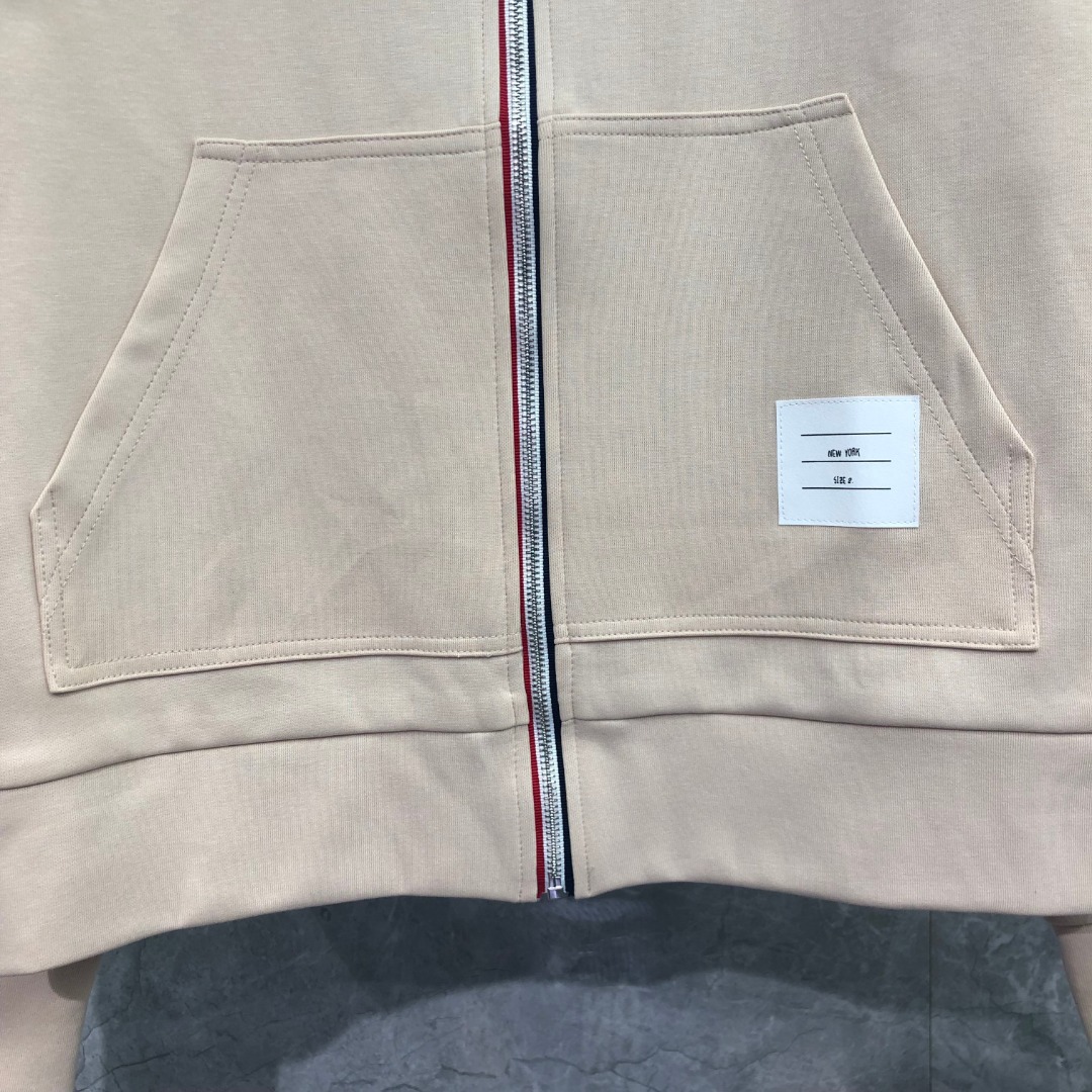 THOM BROWNE 白色四杠小狗印花拉链连帽卫衣 开衫 外套 长袖 天蓝色 灰色 杏色 卡其色 黄色 湖水蓝 军绿色 深蓝色