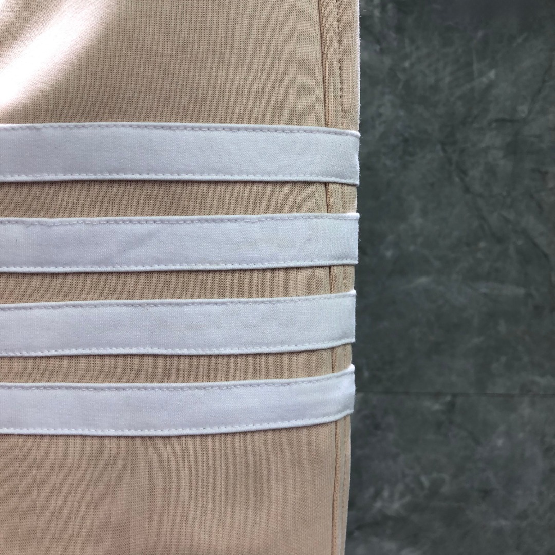 THOM BROWNE 白色四杠小狗印花拉链连帽卫衣 开衫 外套 长袖 天蓝色 灰色 杏色 卡其色 黄色 湖水蓝 军绿色 深蓝色