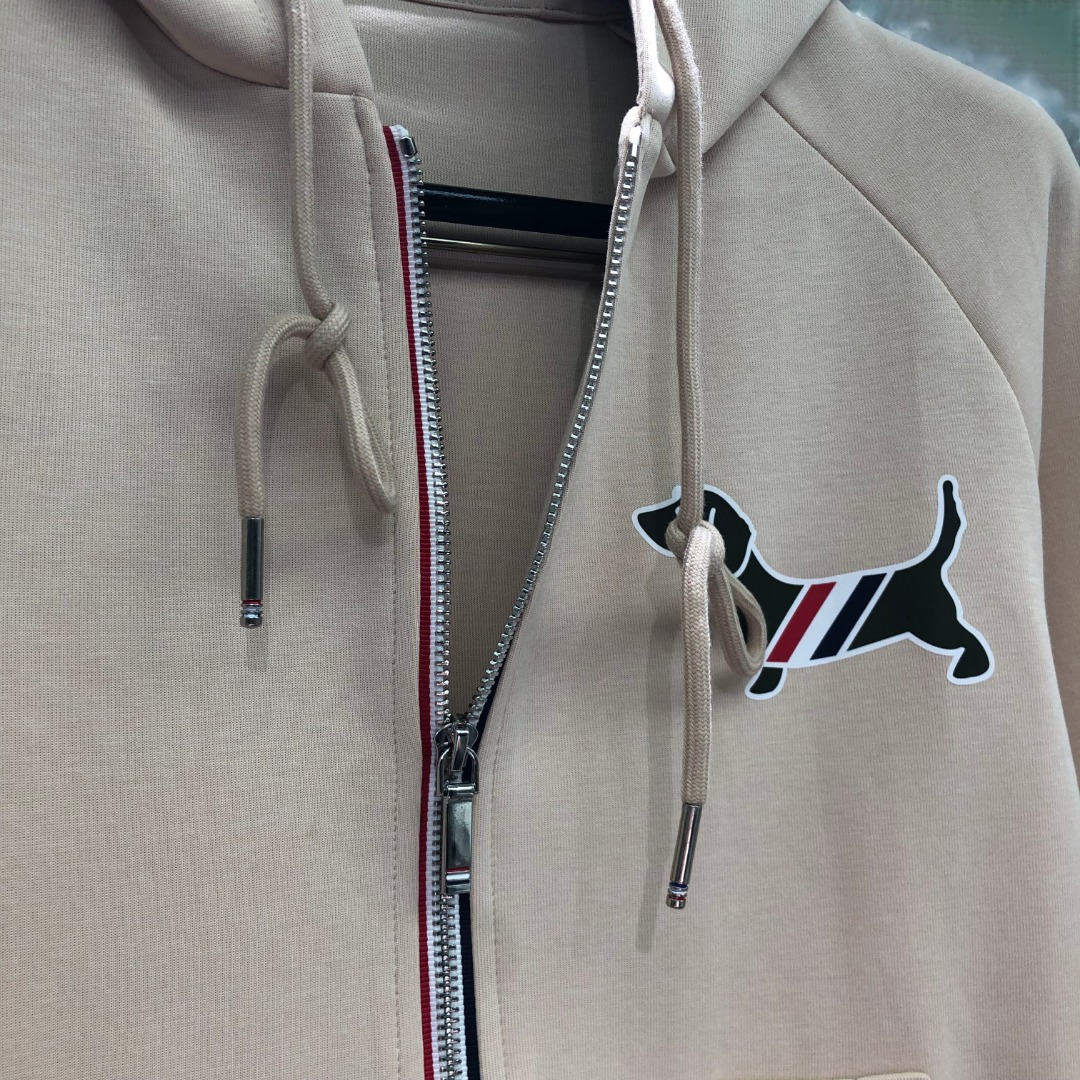 THOM BROWNE 白色四杠小狗印花拉链连帽卫衣 开衫 外套 长袖 天蓝色 灰色 杏色 卡其色 黄色 湖水蓝 军绿色 深蓝色