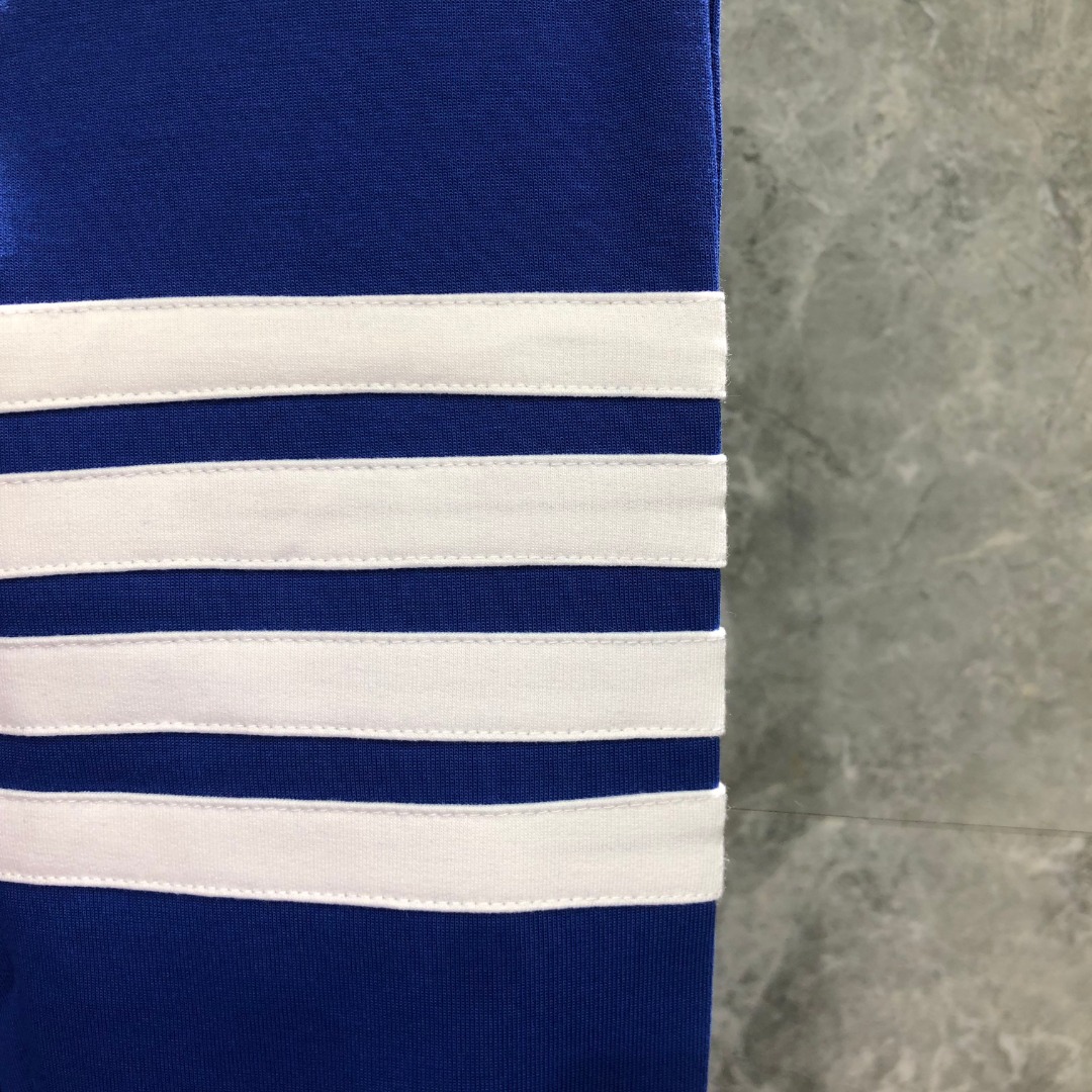 THOM BROWNE 白色四杠小狗印花拉链连帽卫衣 开衫 外套 长袖 天蓝色 灰色 杏色 卡其色 黄色 湖水蓝 军绿色 深蓝色