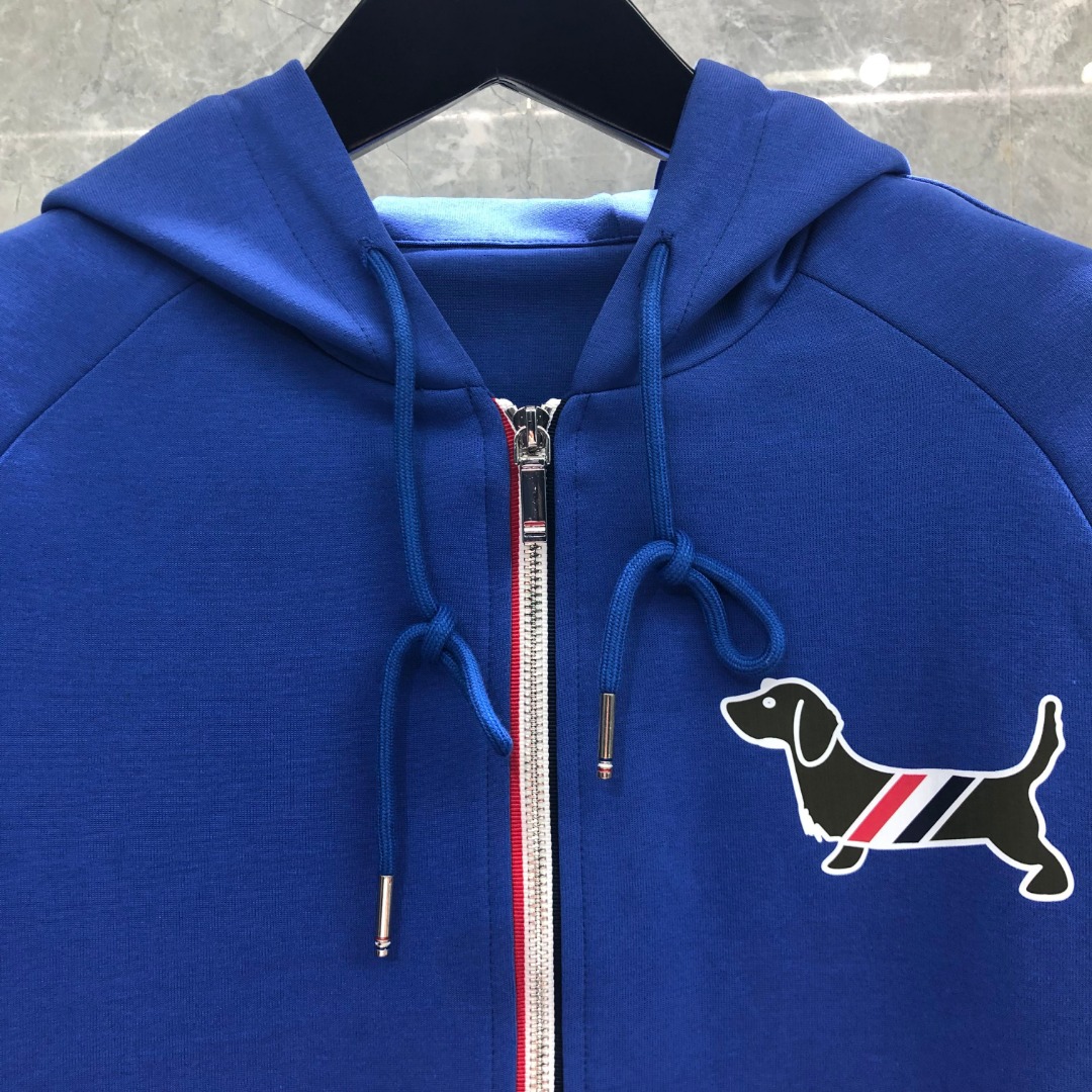 THOM BROWNE 白色四杠小狗印花拉链连帽卫衣 开衫 外套 长袖 天蓝色 灰色 杏色 卡其色 黄色 湖水蓝 军绿色 深蓝色