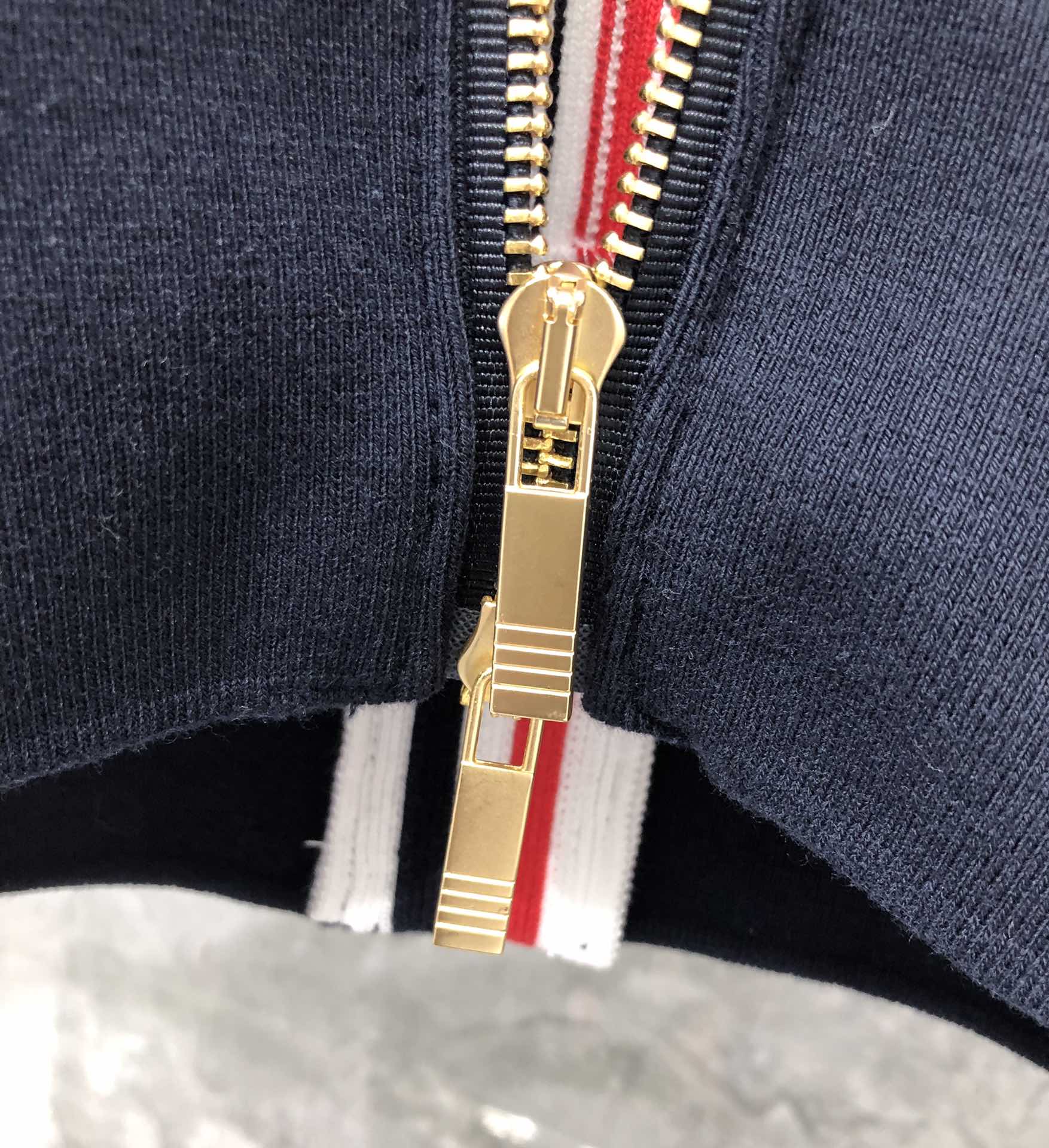 THOM BROWNE 后织带拉链连帽卫衣 长袖 灰色 藏青色 黑色