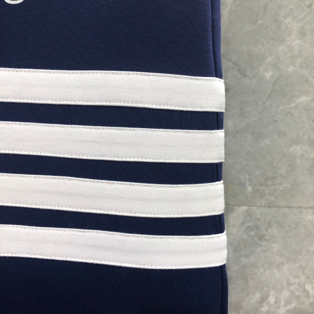 THOM BROWNE 白色四杠小狗印花松紧腰卫裤 休闲裤 裤子 天蓝色 灰色 杏色 卡其色 黄色 湖水蓝 军绿色 深蓝色