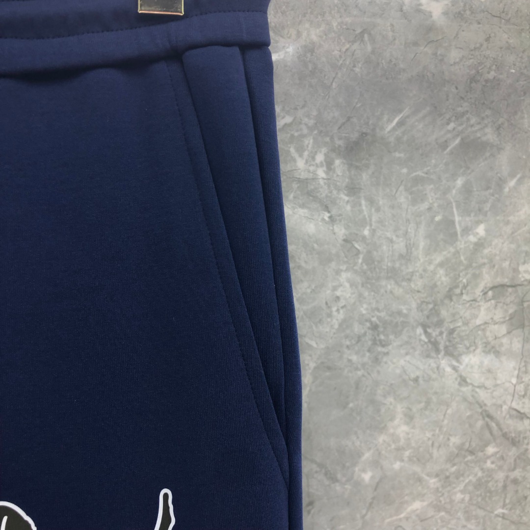 THOM BROWNE 白色四杠小狗印花松紧腰卫裤 休闲裤 裤子 天蓝色 灰色 杏色 卡其色 黄色 湖水蓝 军绿色 深蓝色