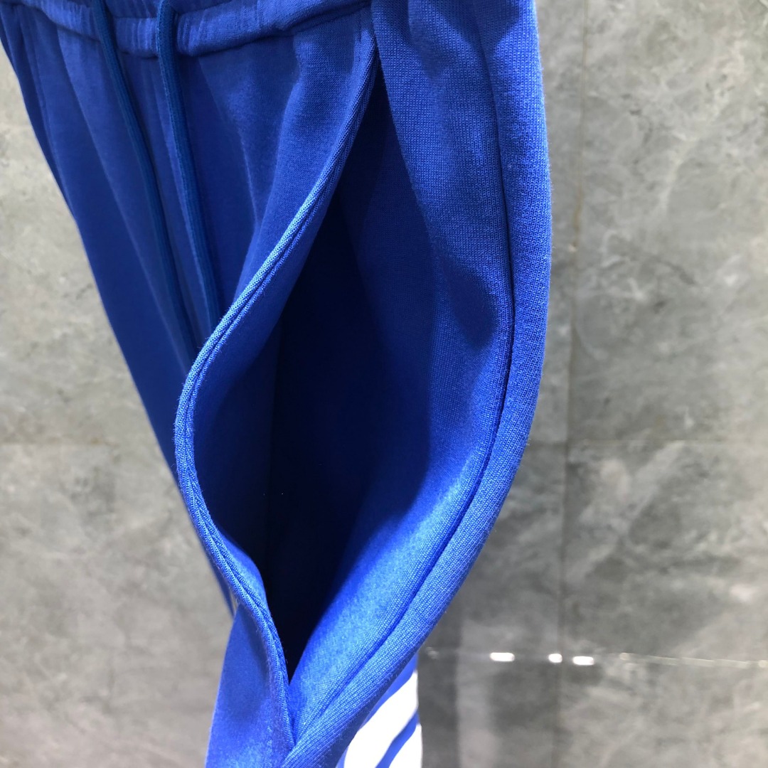 THOM BROWNE 白色四杠小狗印花松紧腰卫裤 休闲裤 裤子 天蓝色 灰色 杏色 卡其色 黄色 湖水蓝 军绿色 深蓝色