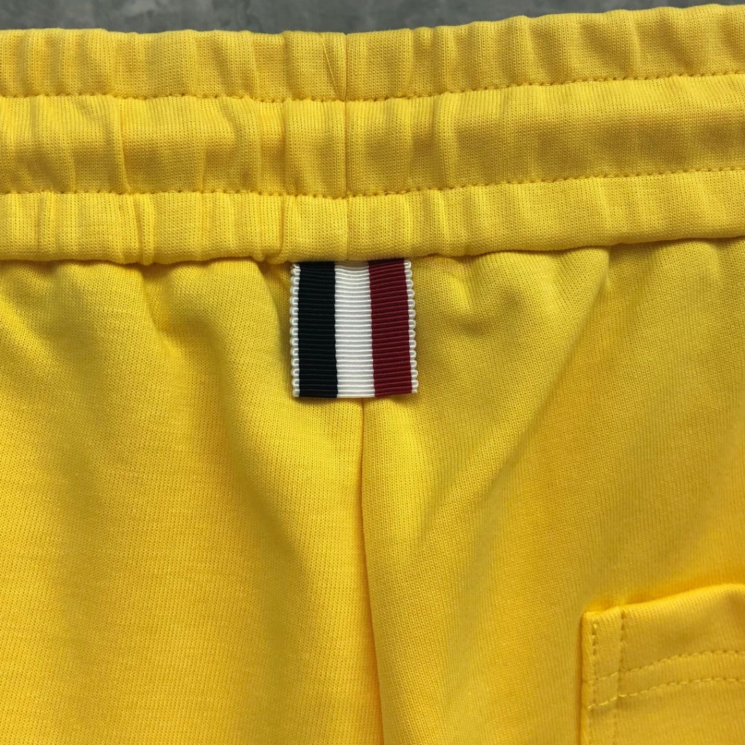 THOM BROWNE 白色四杠小狗印花松紧腰卫裤 休闲裤 裤子 天蓝色 灰色 杏色 卡其色 黄色 湖水蓝 军绿色 深蓝色