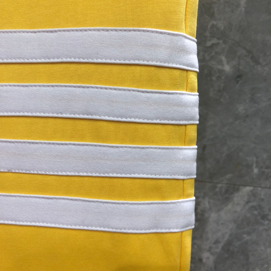 THOM BROWNE 白色四杠小狗印花松紧腰卫裤 休闲裤 裤子 天蓝色 灰色 杏色 卡其色 黄色 湖水蓝 军绿色 深蓝色