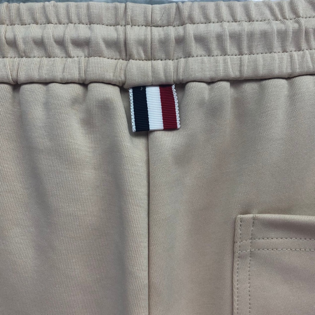 THOM BROWNE 白色四杠小狗印花松紧腰卫裤 休闲裤 裤子 天蓝色 灰色 杏色 卡其色 黄色 湖水蓝 军绿色 深蓝色